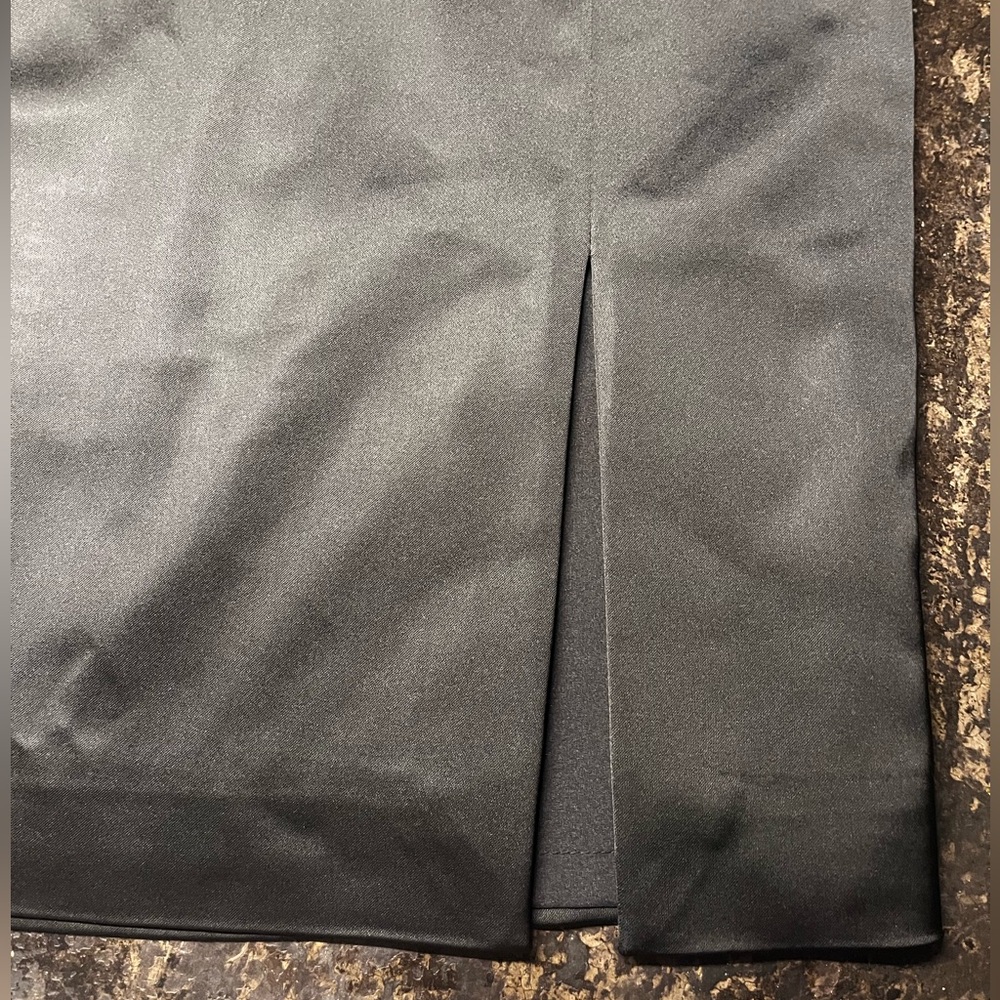 White House Black Market Heavy Lined Black Satin Skirt, 6 - Picture 9 of 14
